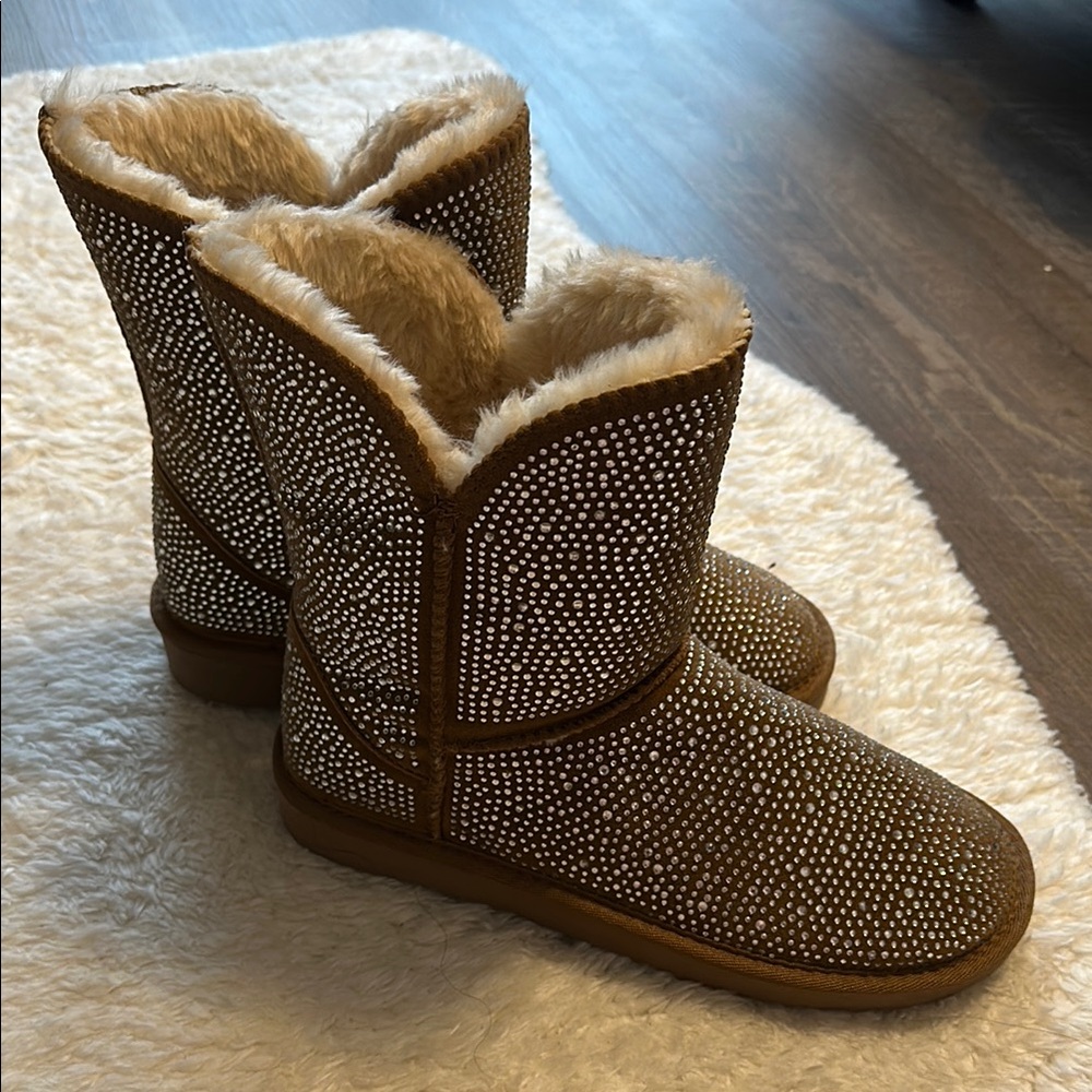INC International Concepts Brown Studded Shearling Boots (never used)